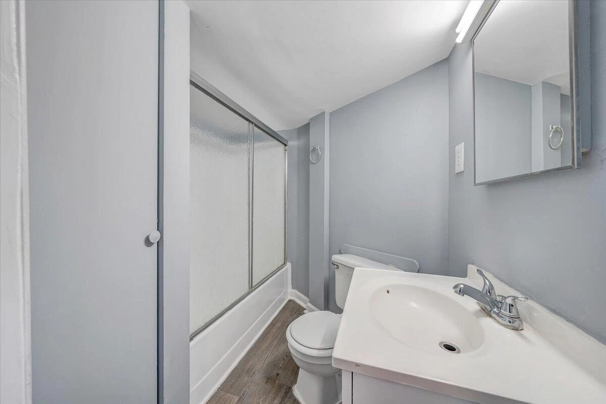 801 Bedford RD - Photo 16