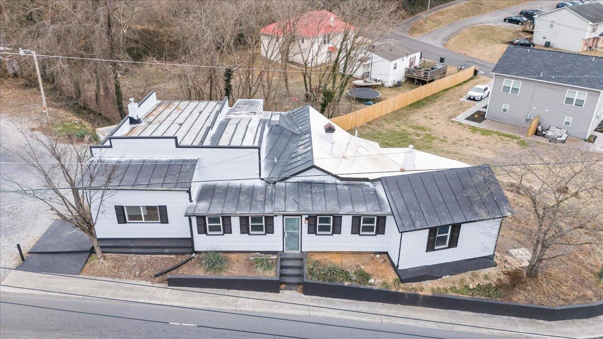 801 Bedford RD - Photo 23
