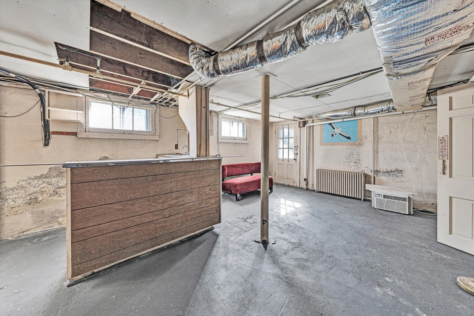 810 Windsor AVE - Photo 16