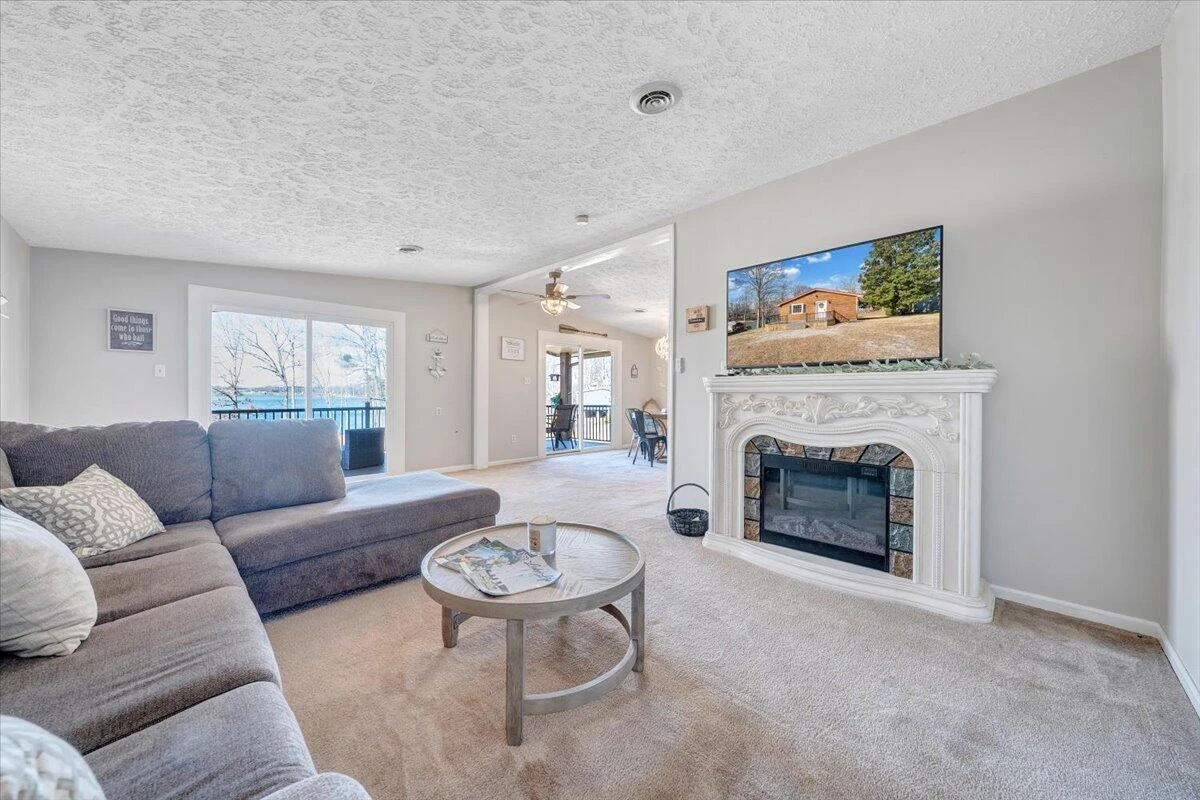 1111 Jefferson Dock RD - Photo 13