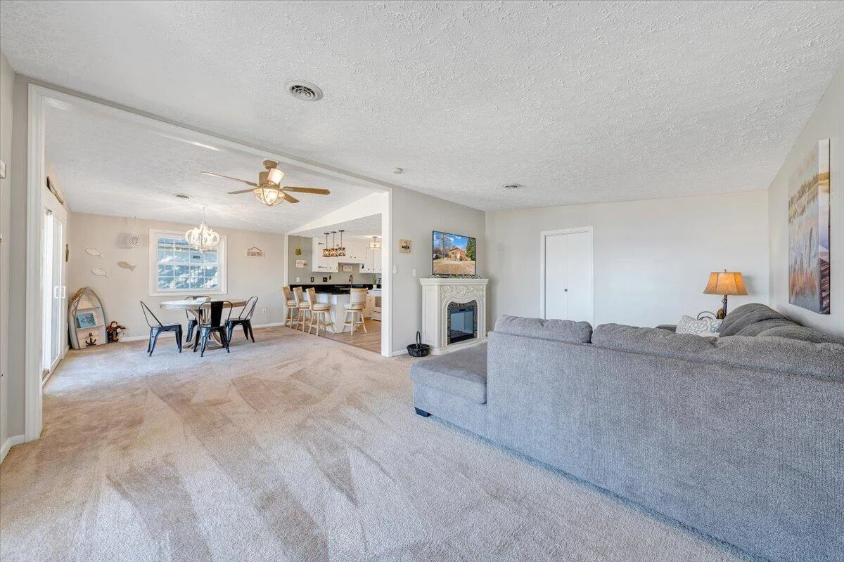 1111 Jefferson Dock RD - Photo 16