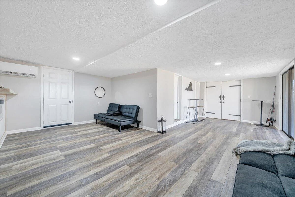 1111 Jefferson Dock RD - Photo 31