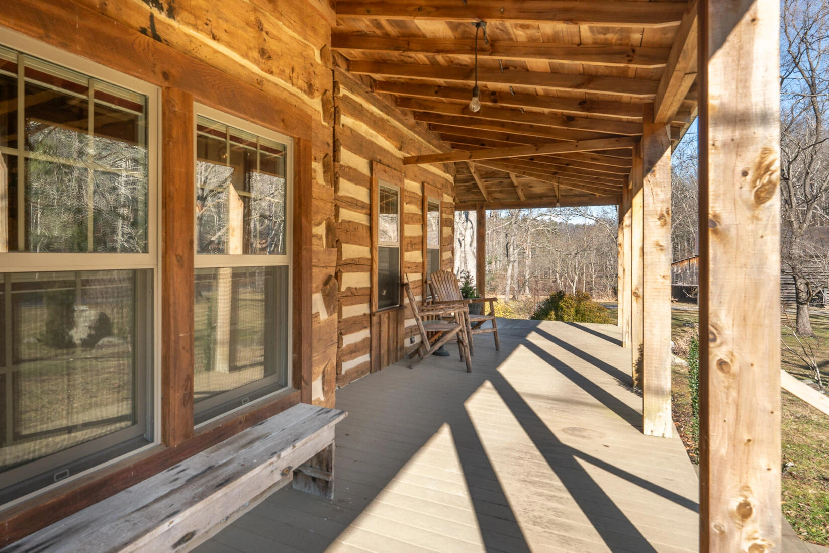 6102 Jennings Creek RD - Photo 4