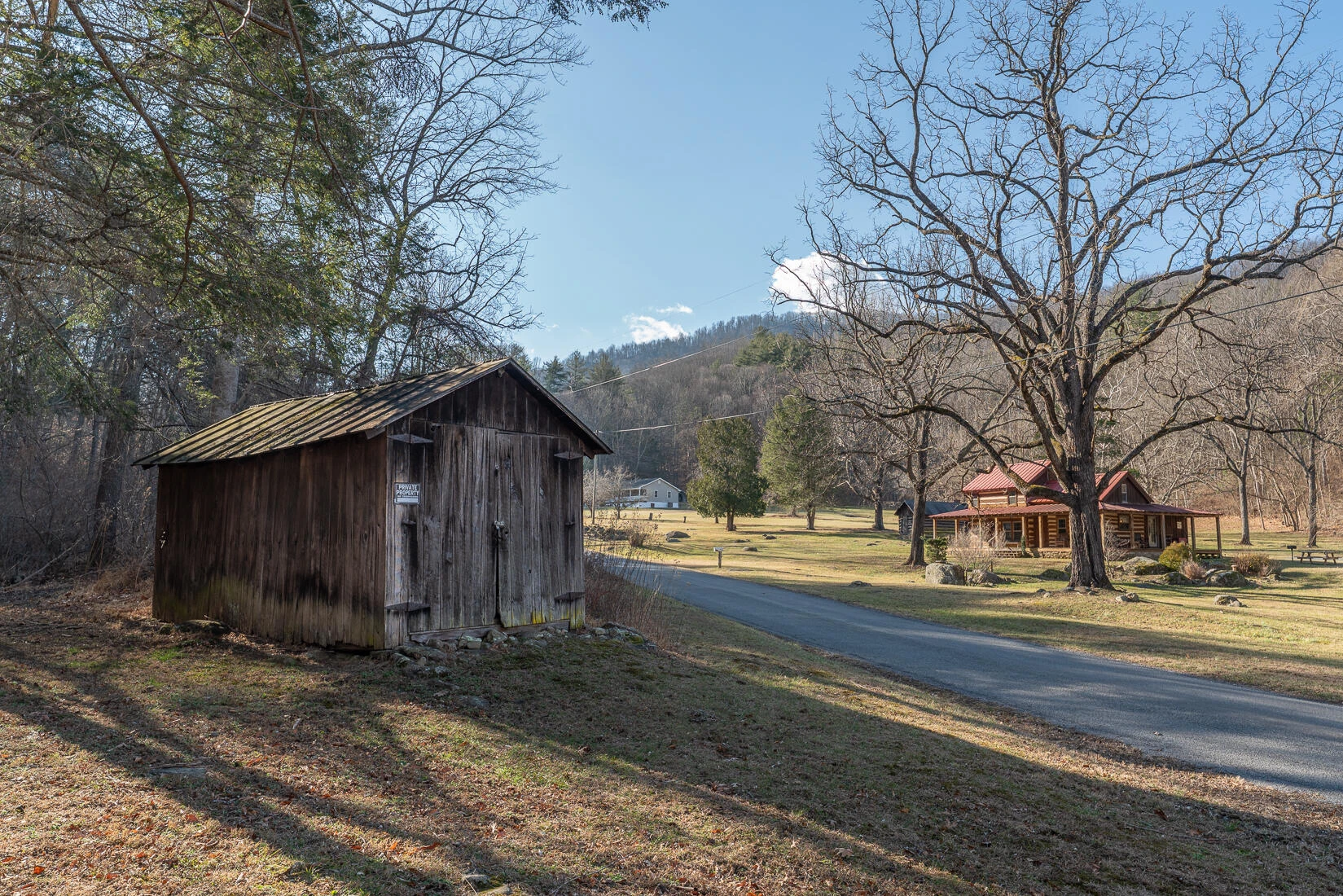 6102 Jennings Creek RD - Photo 60