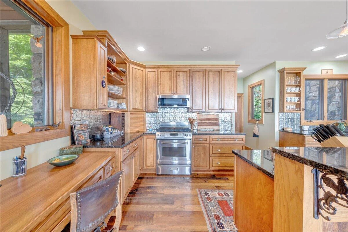490 Lookout Ridge LN - Photo 18