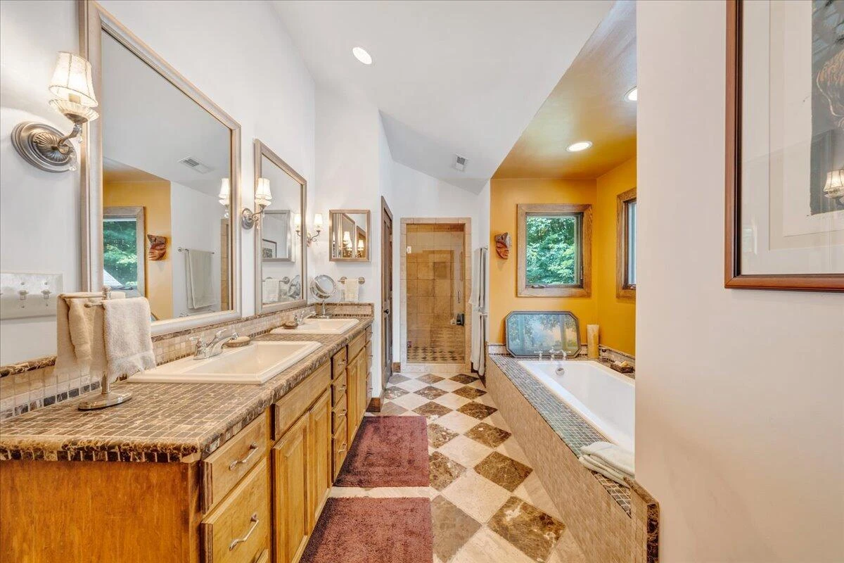490 Lookout Ridge LN - Photo 37