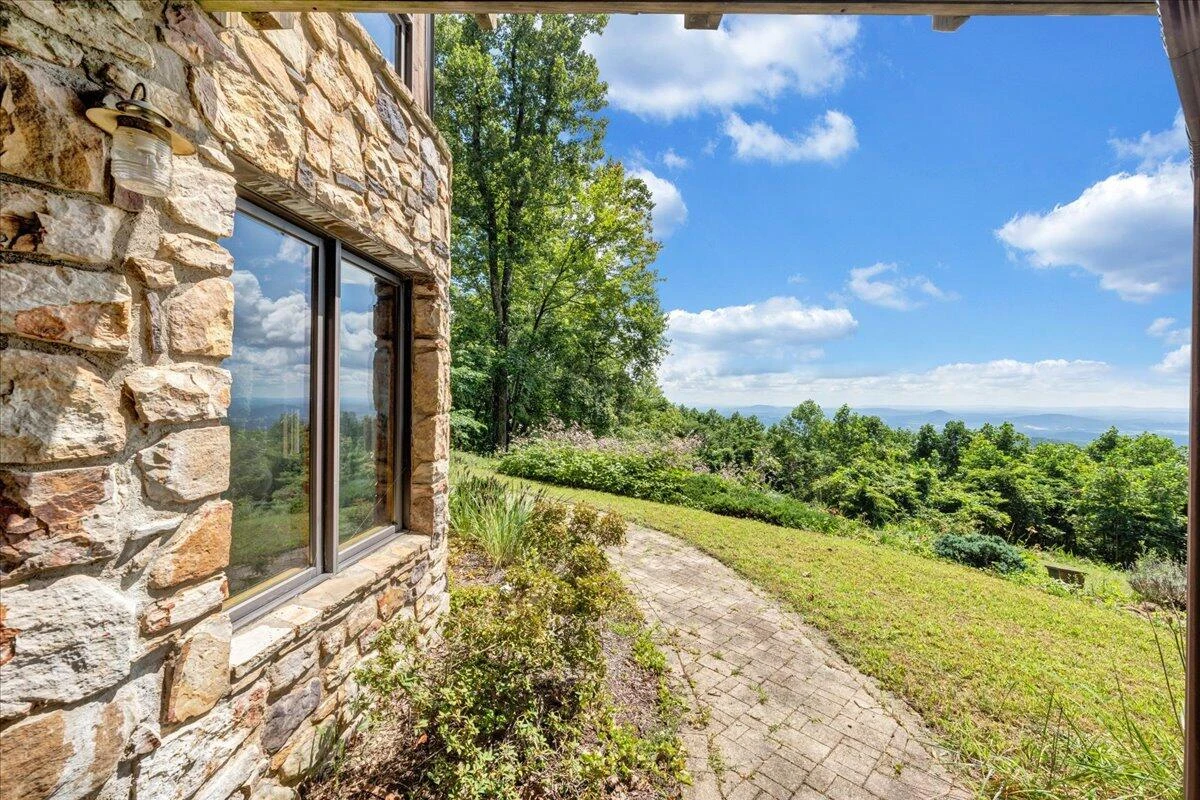 490 Lookout Ridge LN - Photo 58