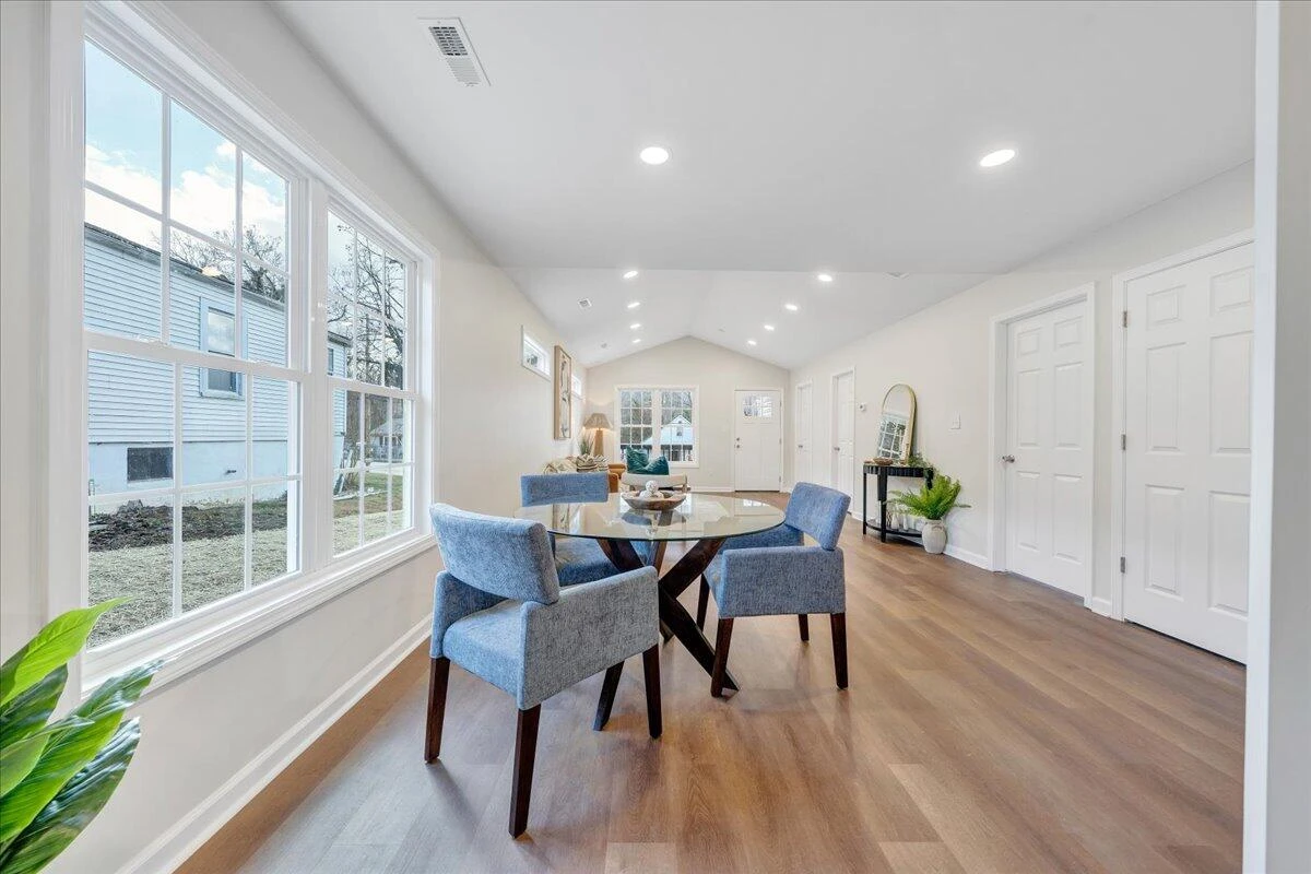 1814 Riverdale RD - Photo 13