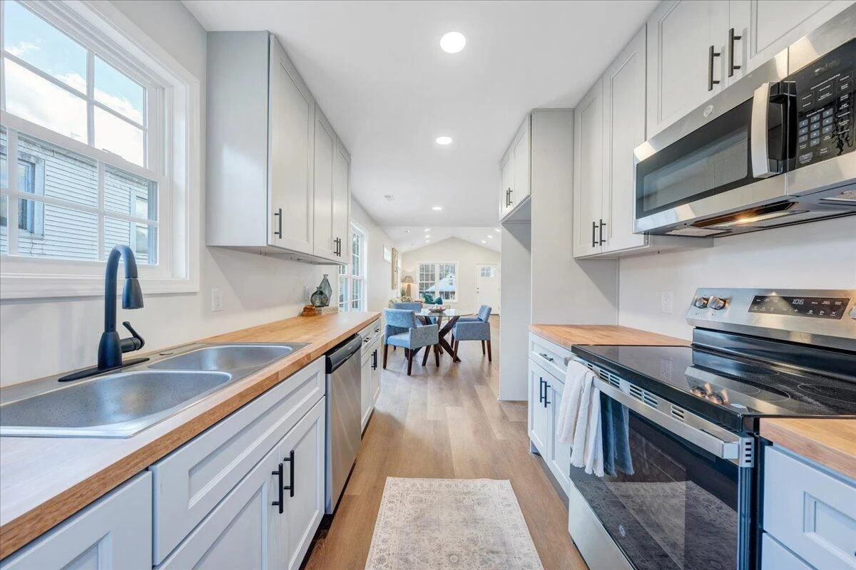 1814 Riverdale RD - Photo 16