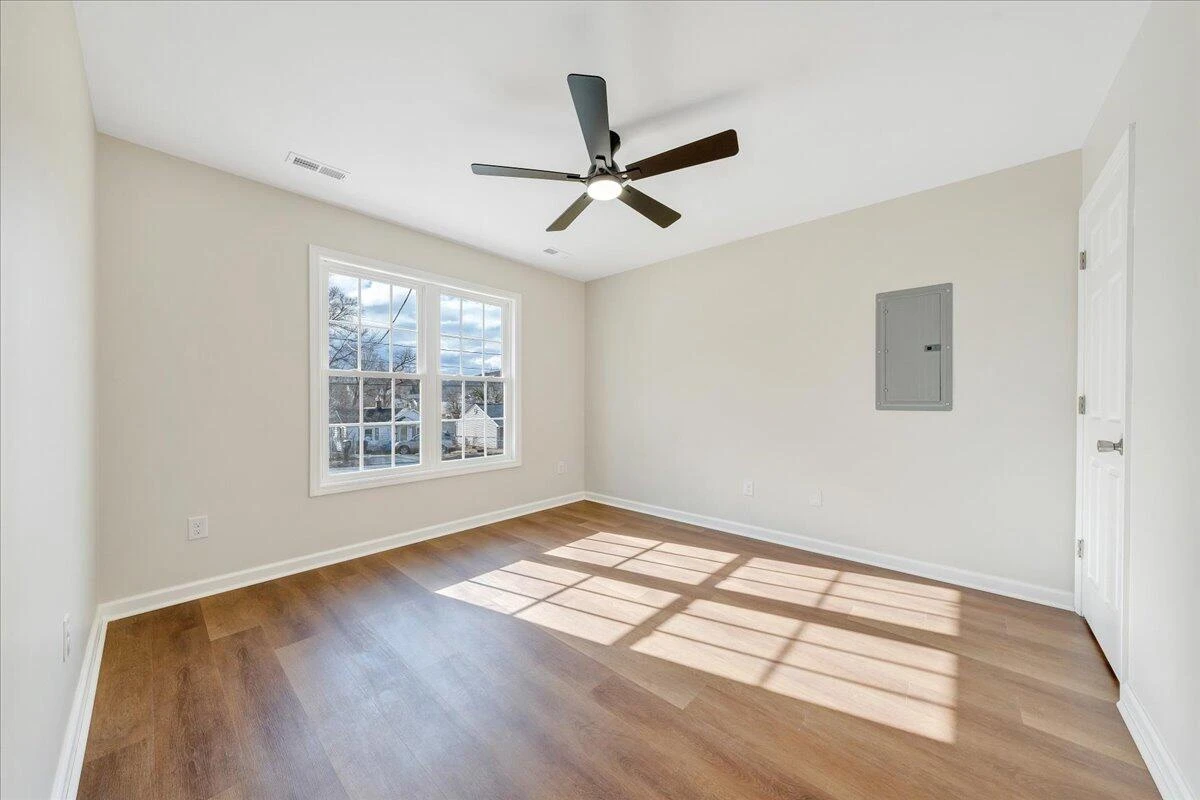 1814 Riverdale RD - Photo 17