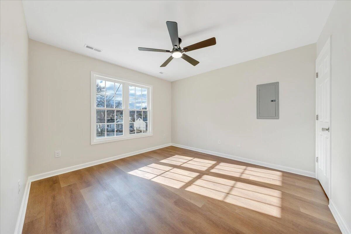 1814 Riverdale RD - Photo 18