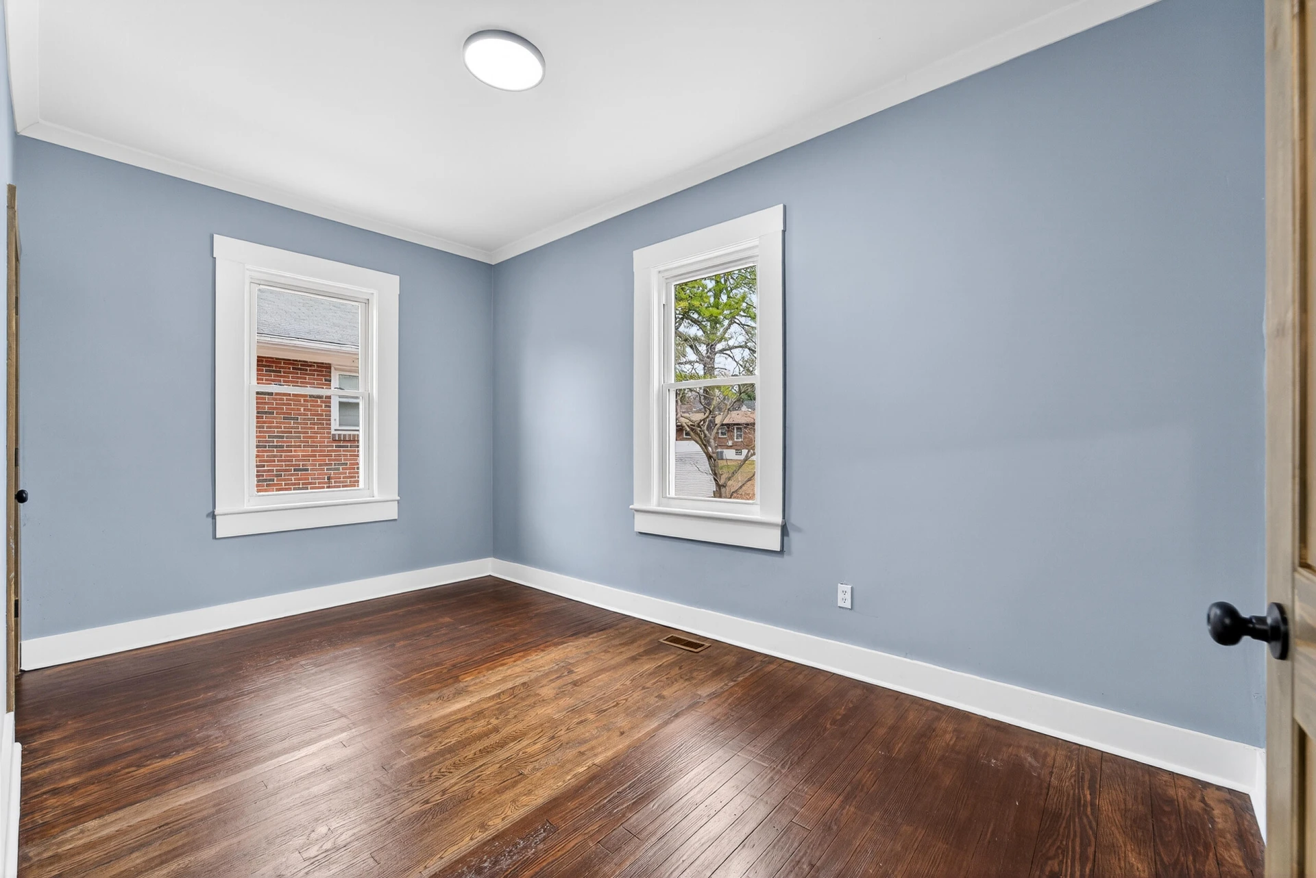 1015 Rugby BLVD - Photo 17