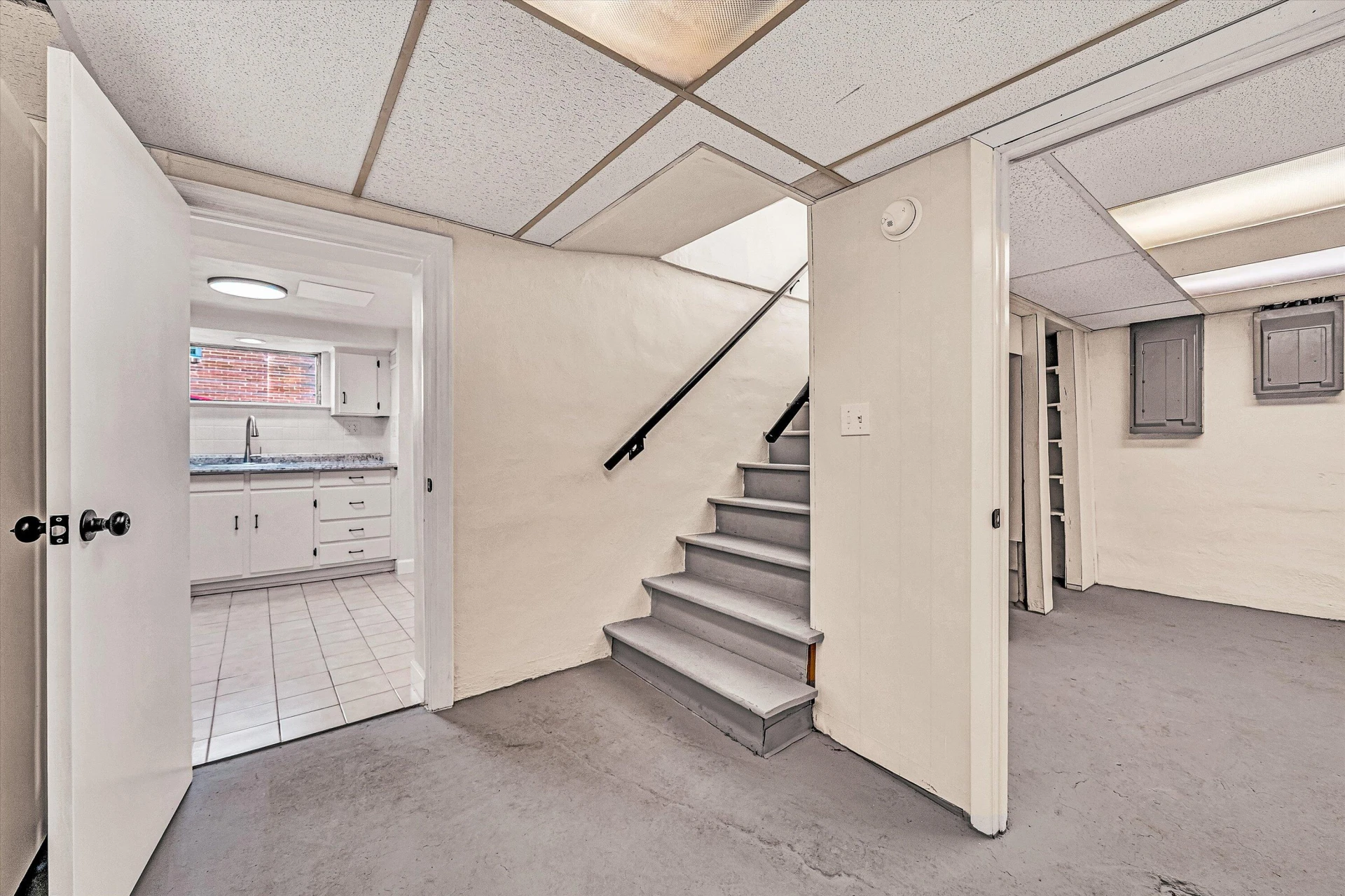 2715 Oakland BLVD - Photo 37