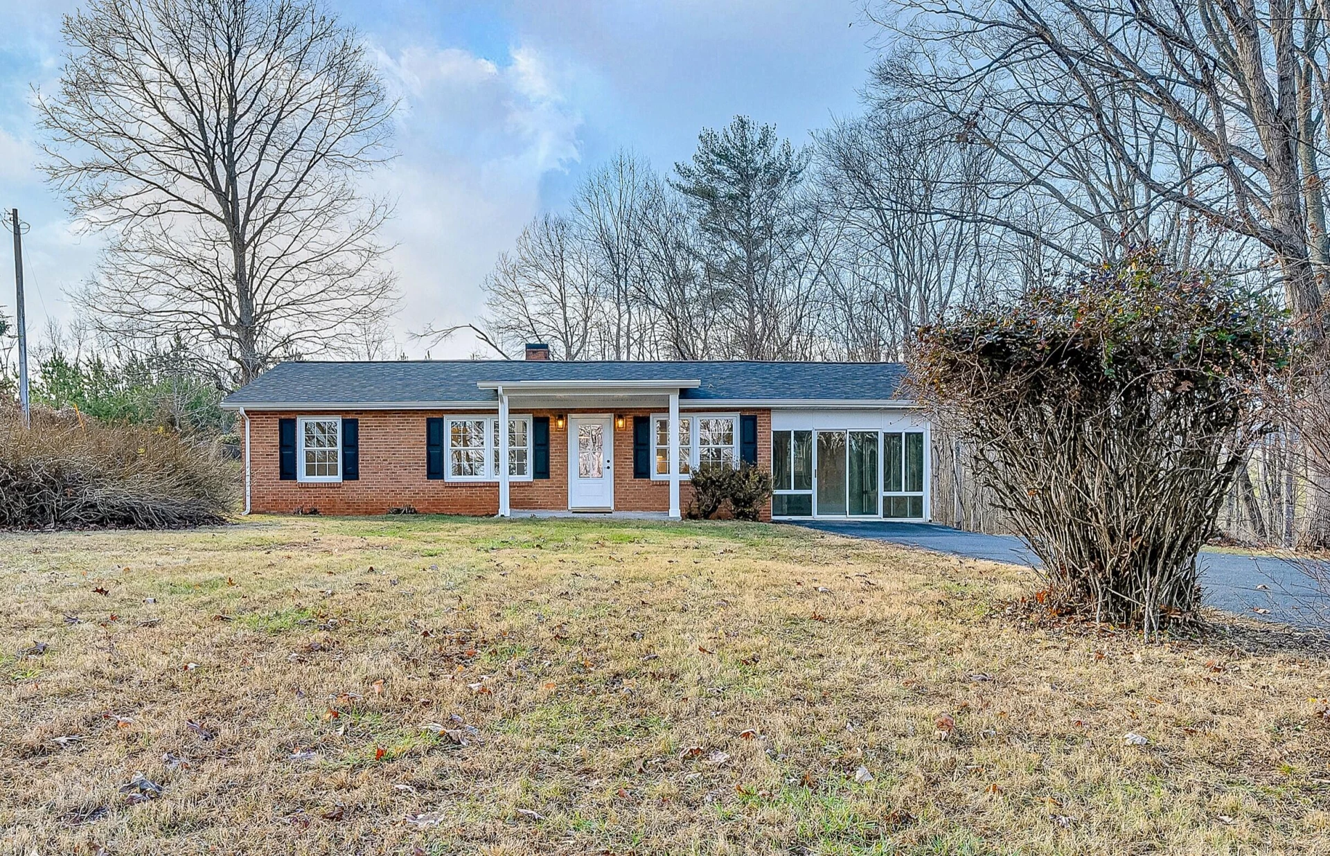 4883 Edwardsville RD - Photo 4