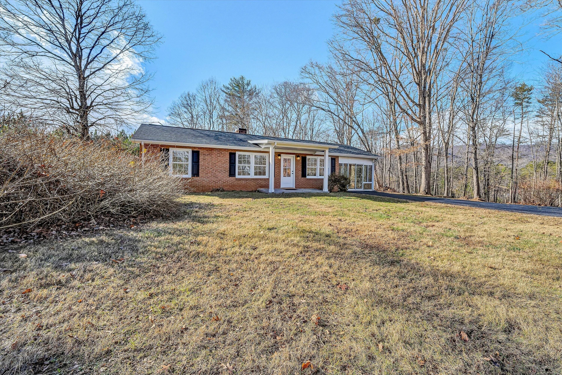 4883 Edwardsville RD - Photo 6