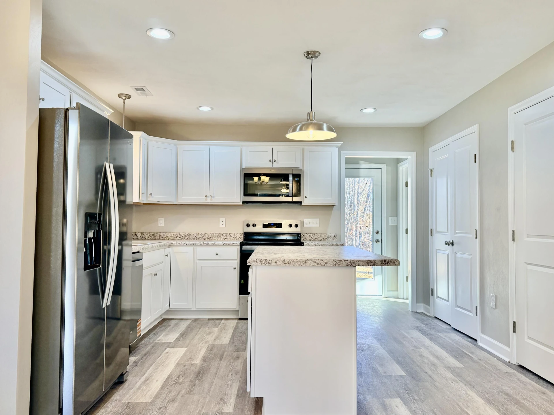 4305 Camille AVE - Photo 3