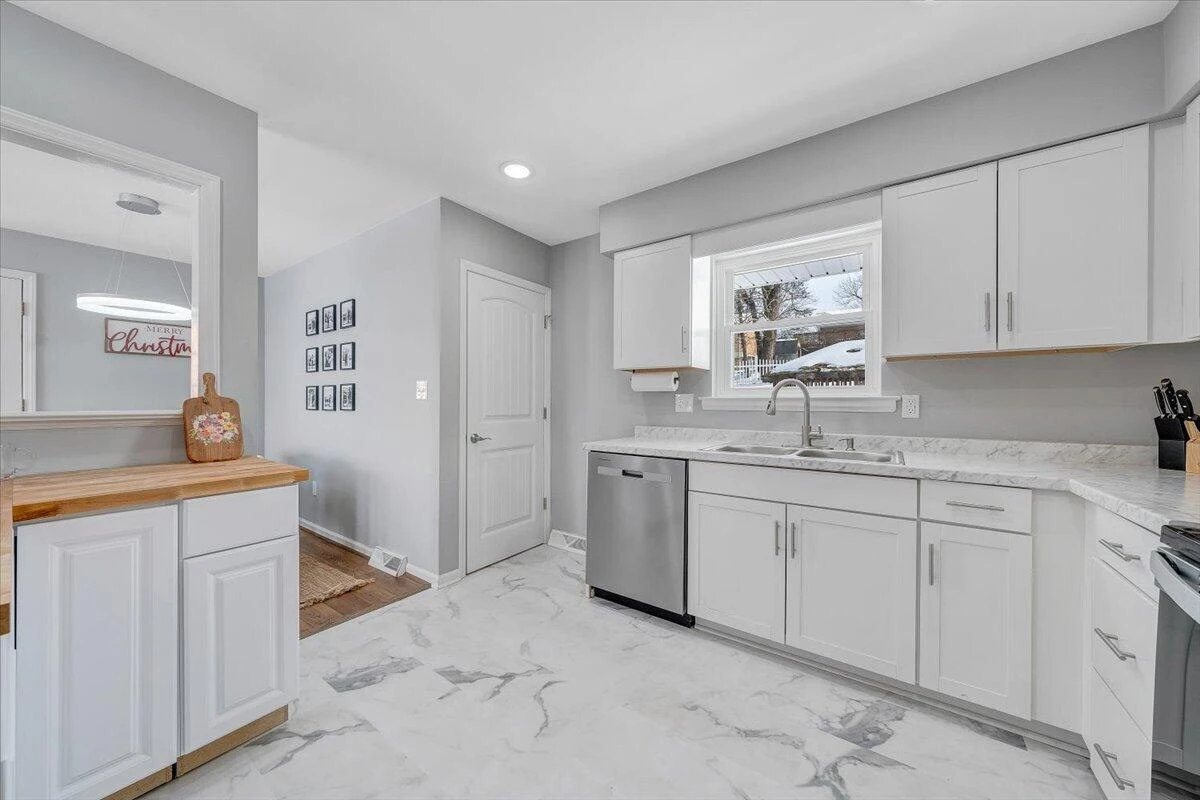 4753 Long Acre DR - Photo 16