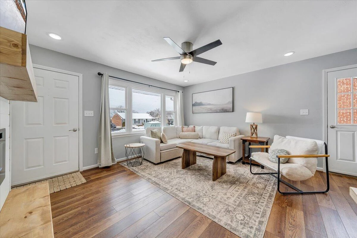 4753 Long Acre DR - Photo 3