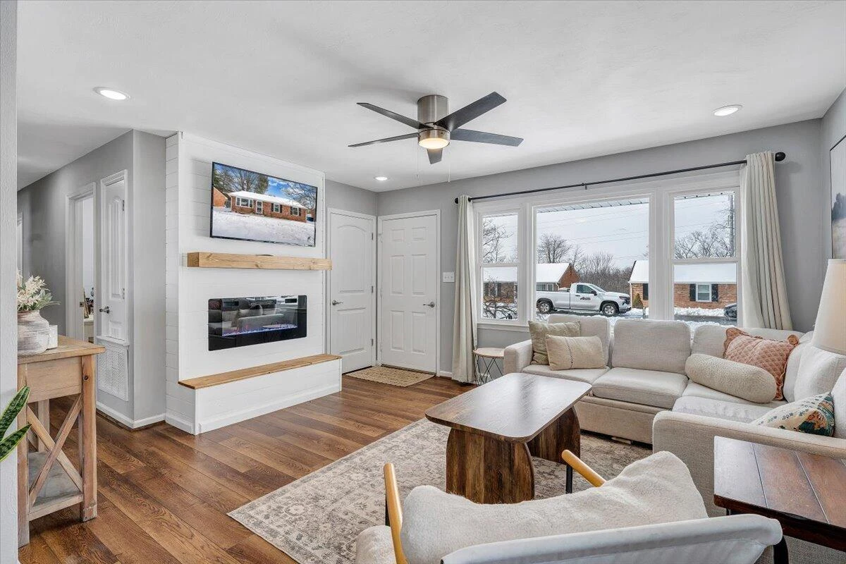 4753 Long Acre DR - Photo 5