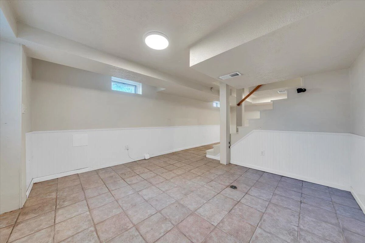 2554 ALBERTA AVE - Photo 25