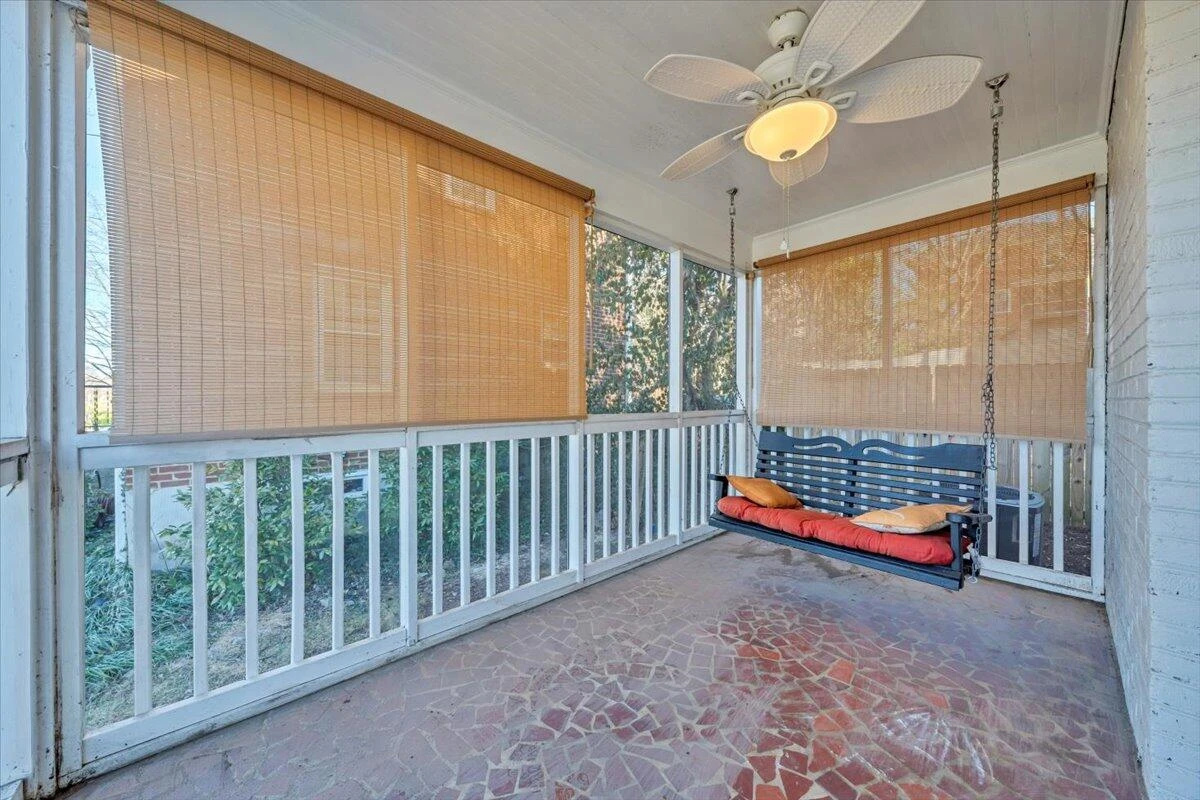 2554 ALBERTA AVE - Photo 31