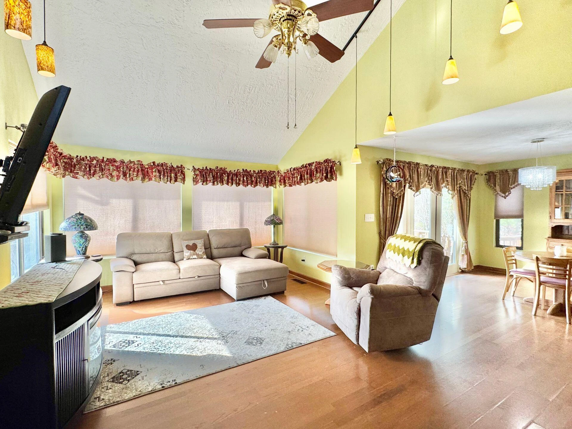 9245 Patterson DR - Photo 10