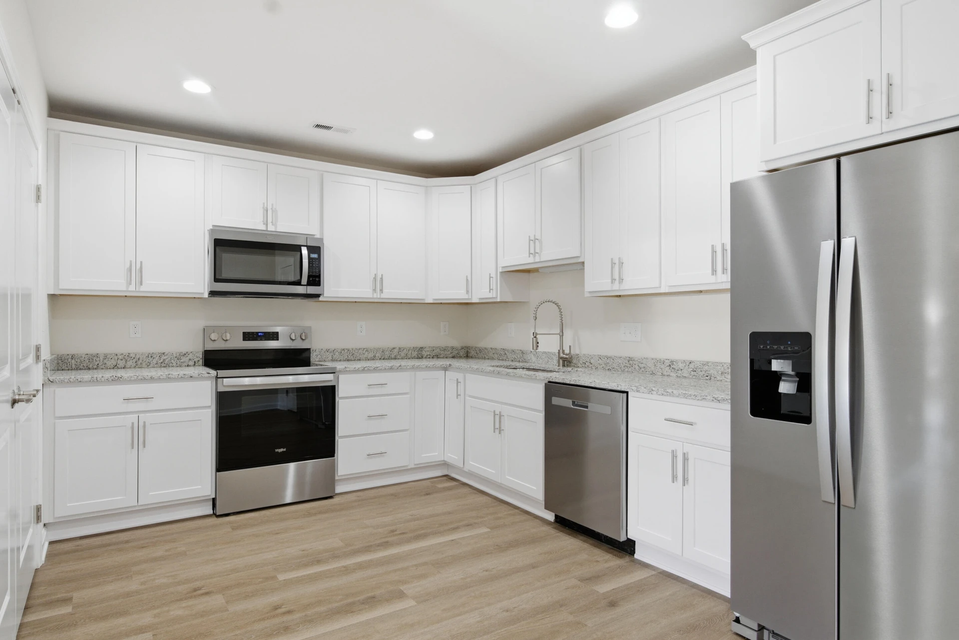 409 Washington AVE #12 - Photo 13