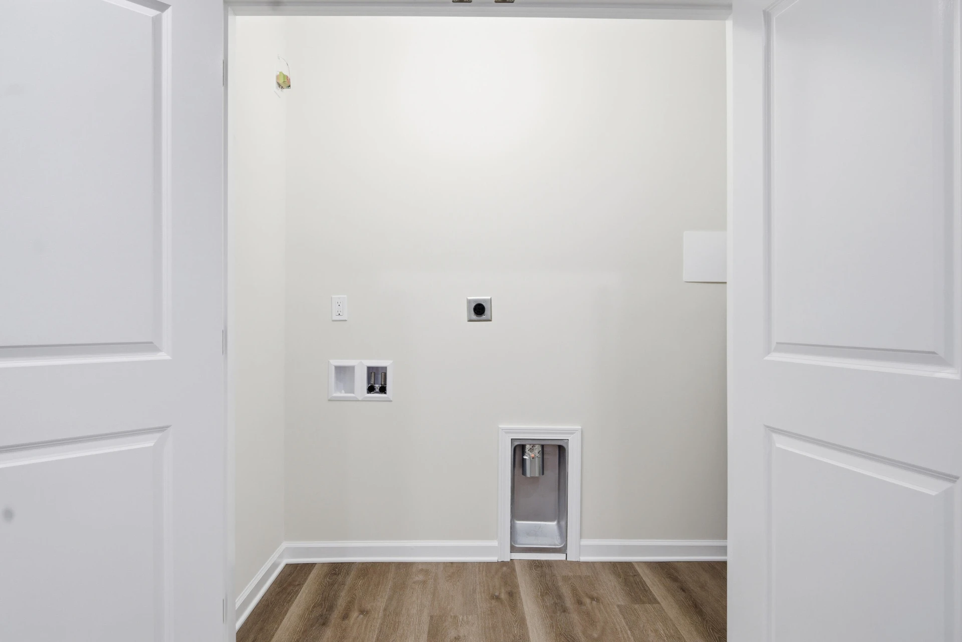 409 Washington AVE #12 - Photo 18