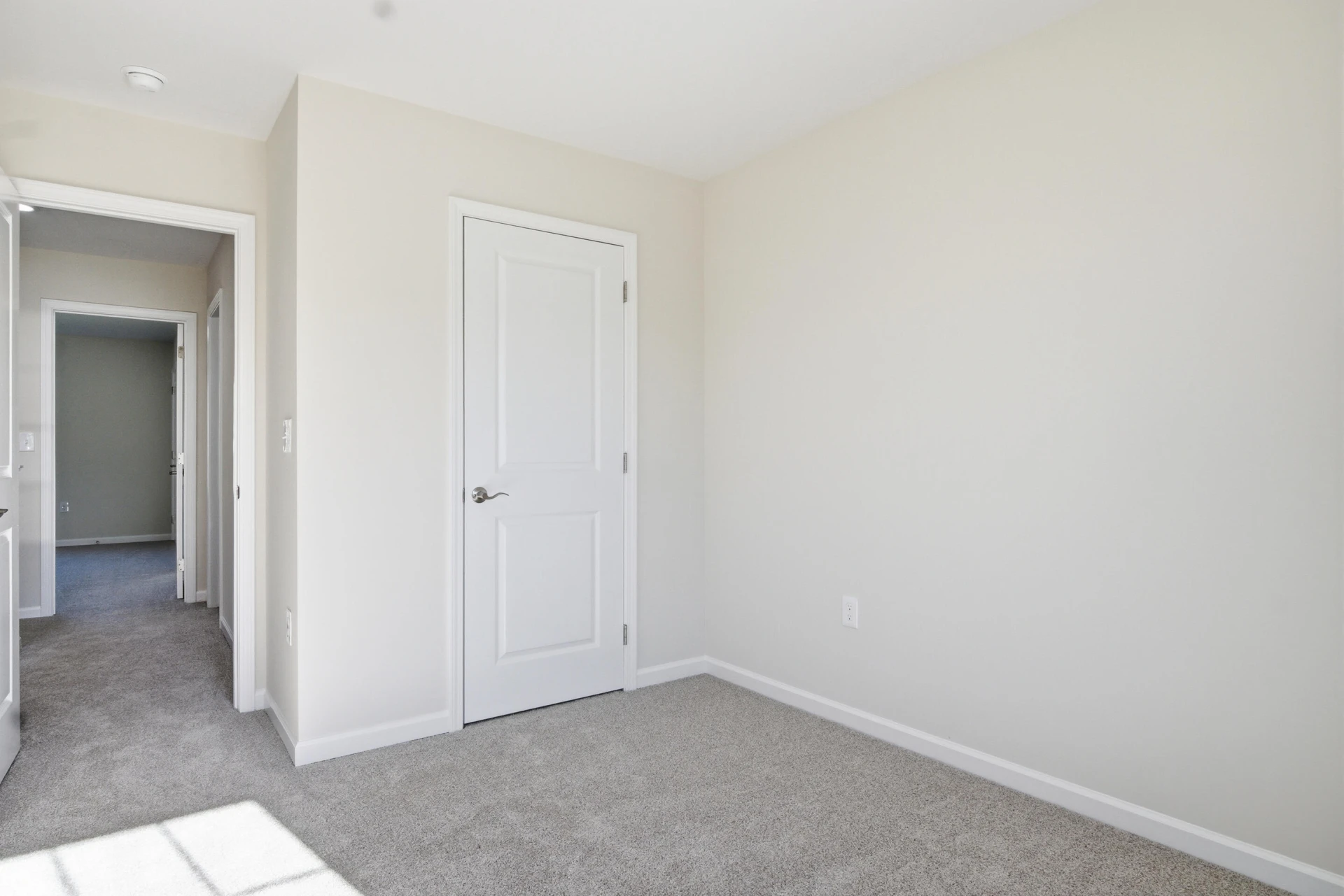 409 Washington AVE #12 - Photo 25