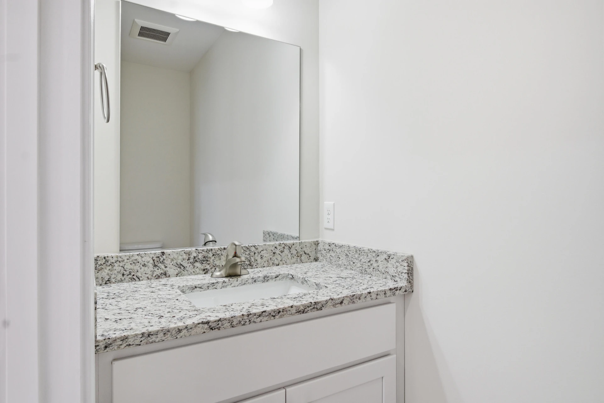 409 Washington AVE #12 - Photo 10