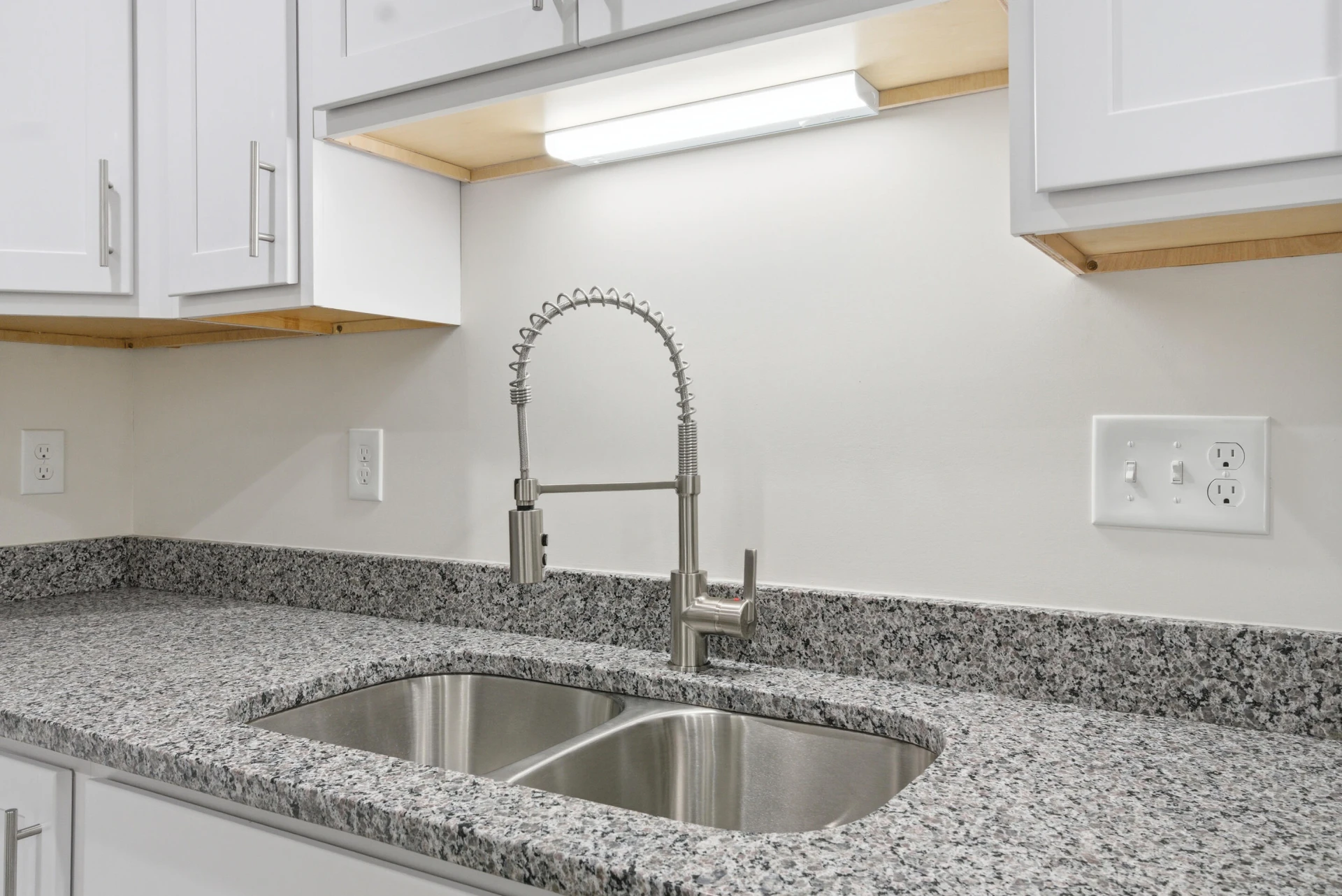 417 Washington AVE #8 - Photo 12