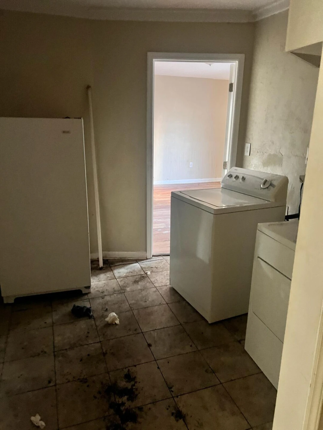2208 10th ST - Photo 12
