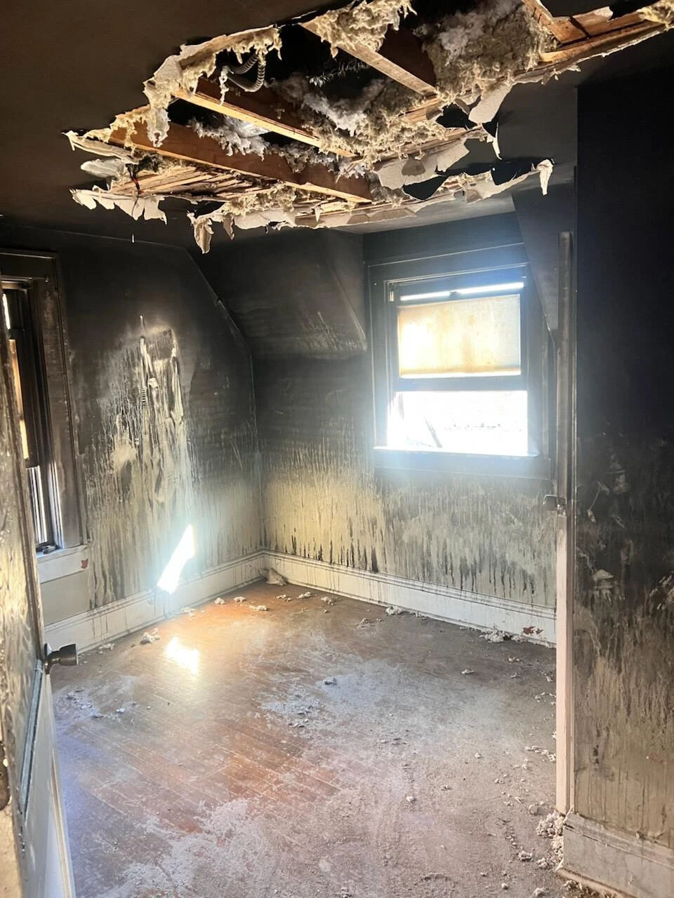 2208 10th ST - Photo 18