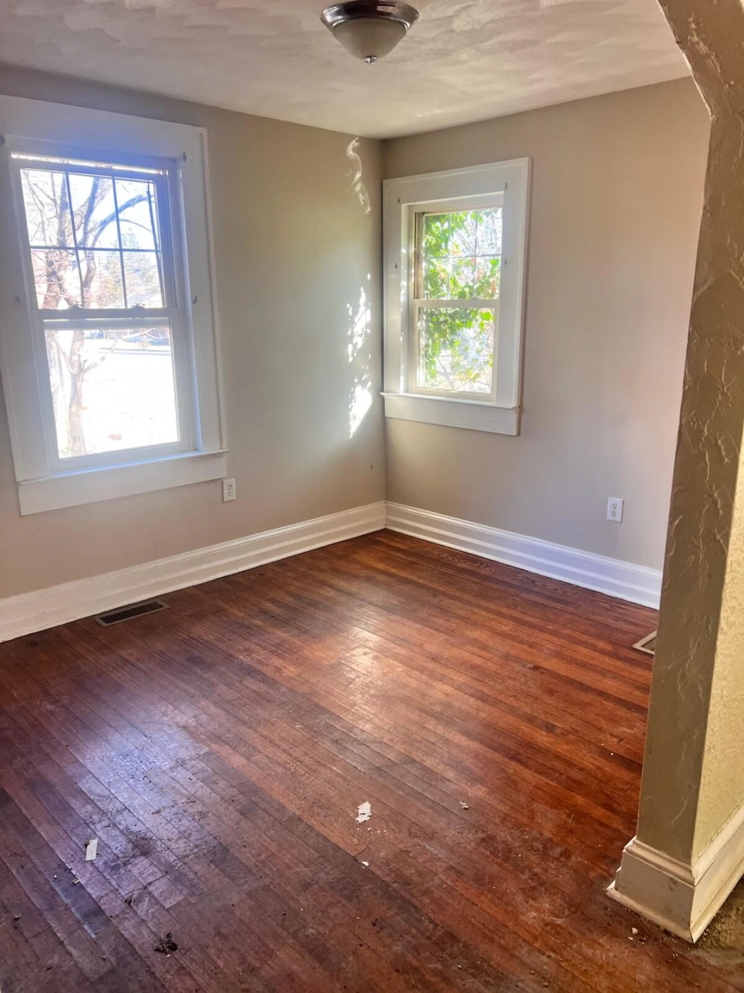 2208 10th ST - Photo 6