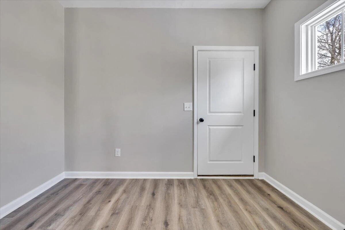 415 7th ST - Photo 20