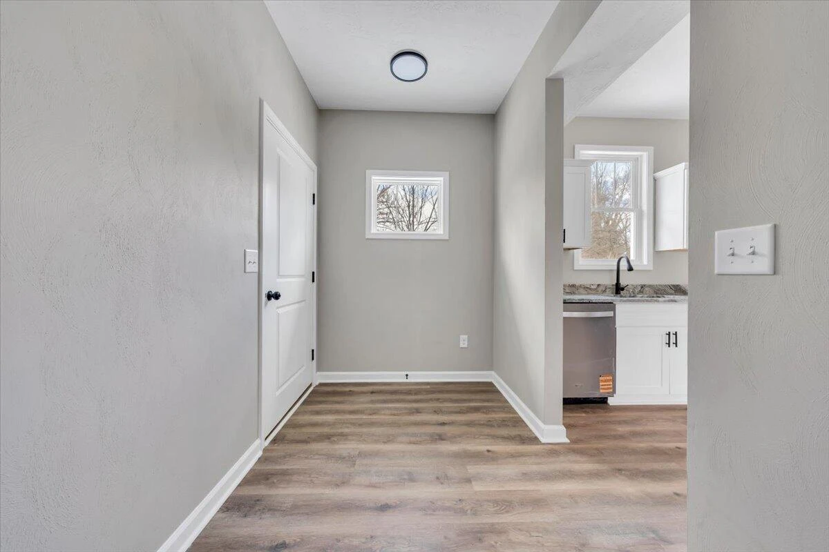 415 7th ST - Photo 21