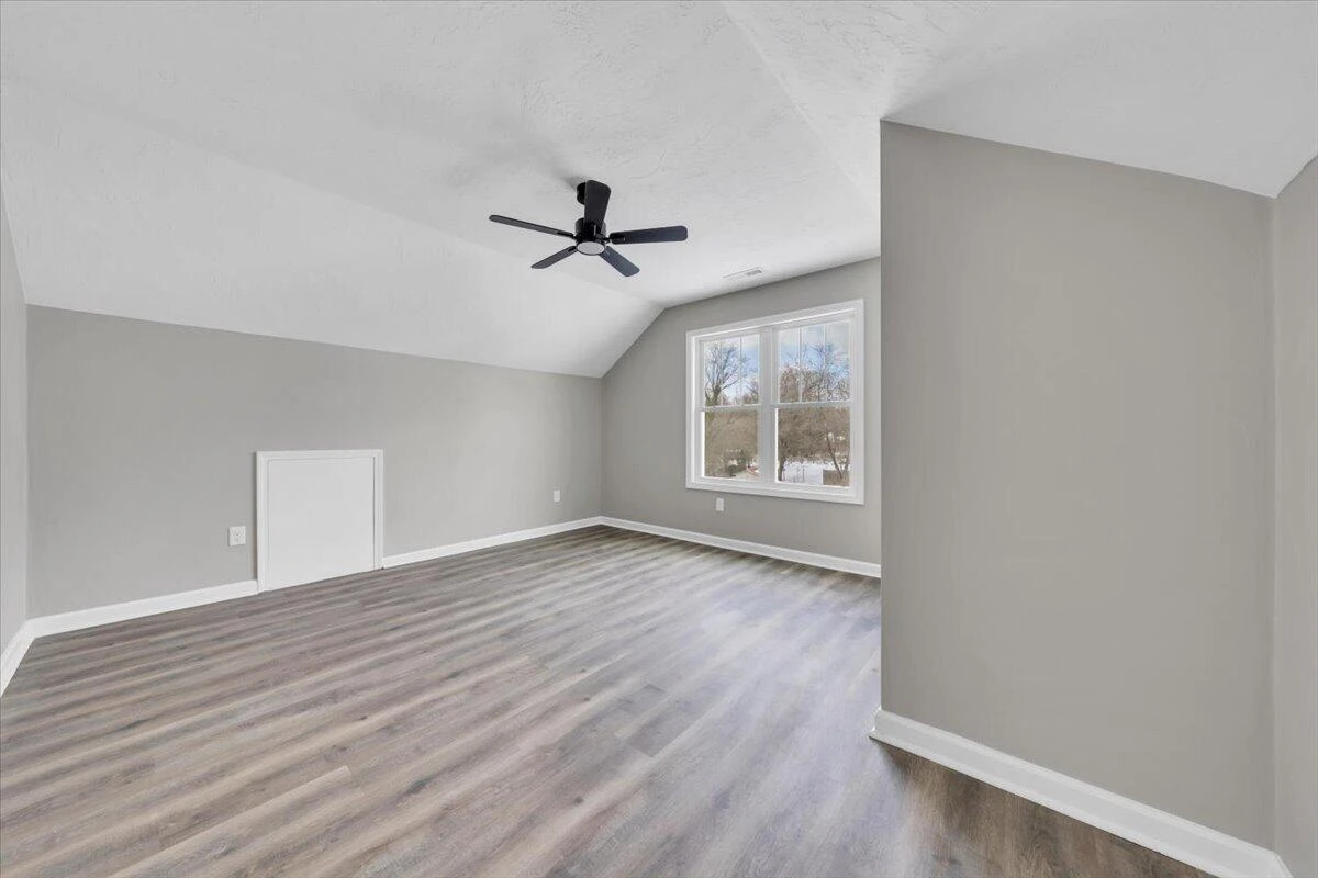 415 7th ST - Photo 31