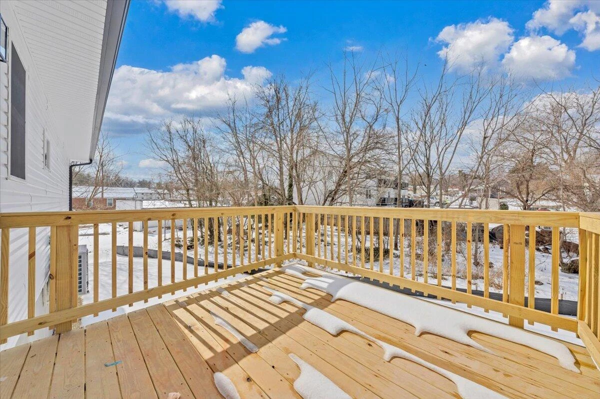 415 7th ST - Photo 36