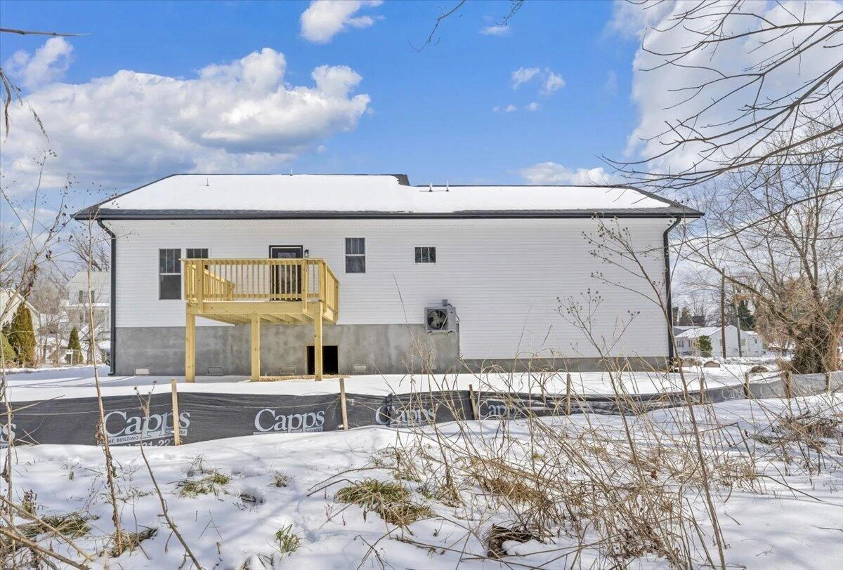415 7th ST - Photo 40