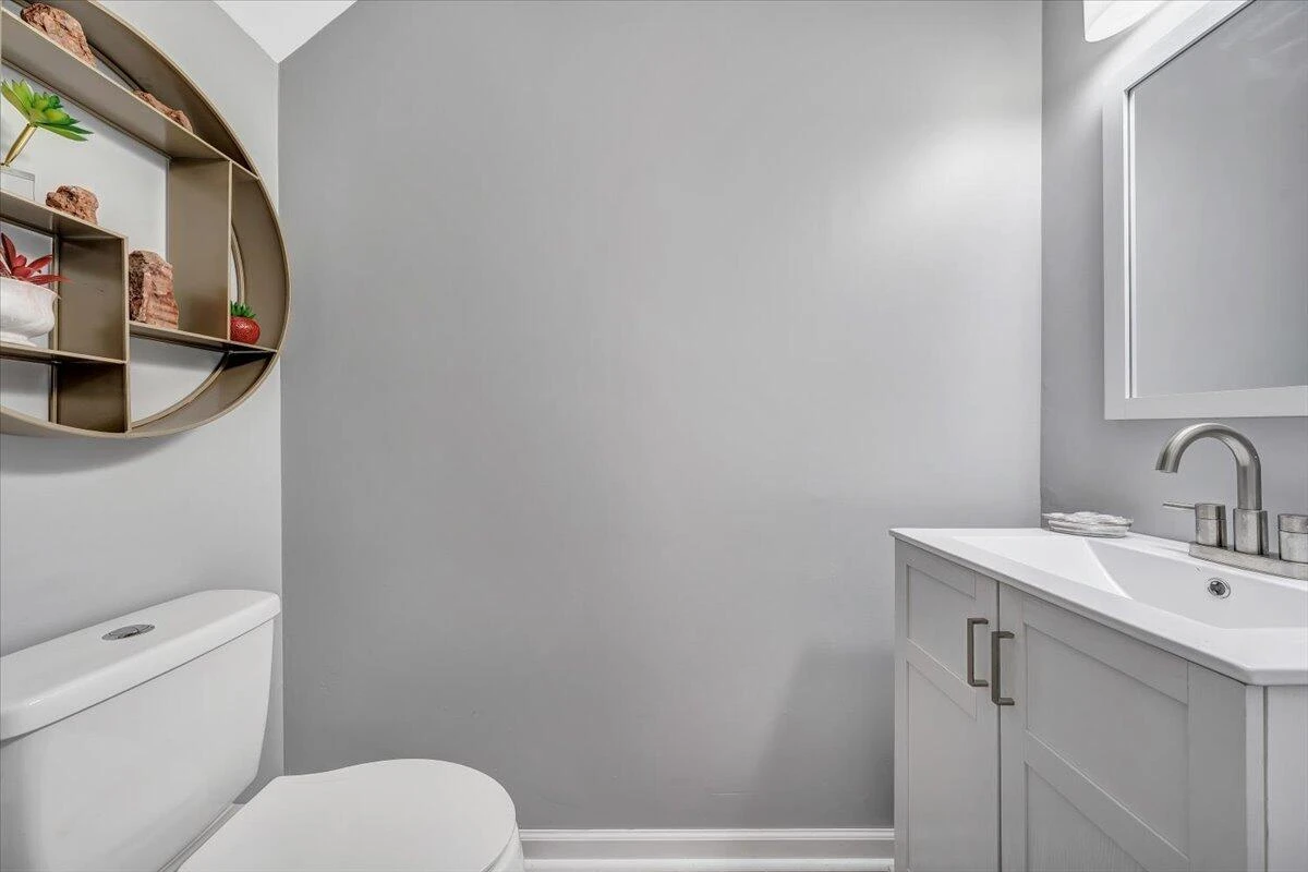 411 Jackson AVE - Photo 12