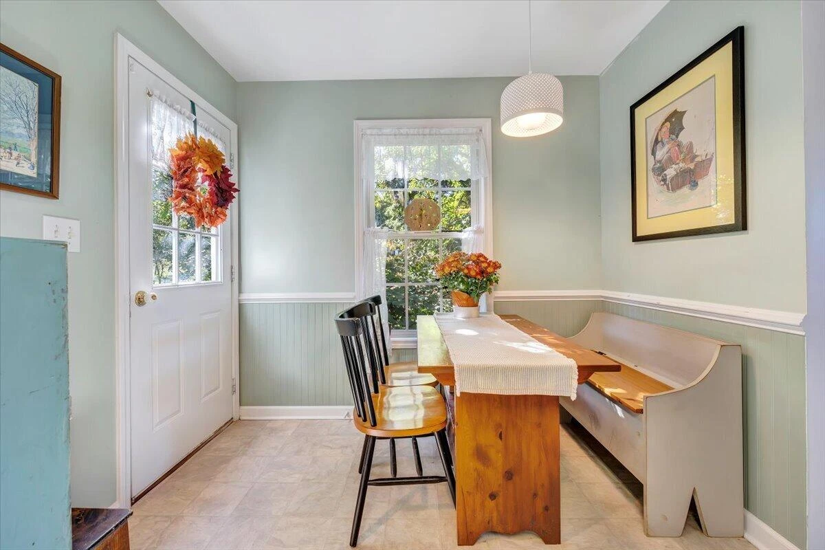 411 Jackson AVE - Photo 8
