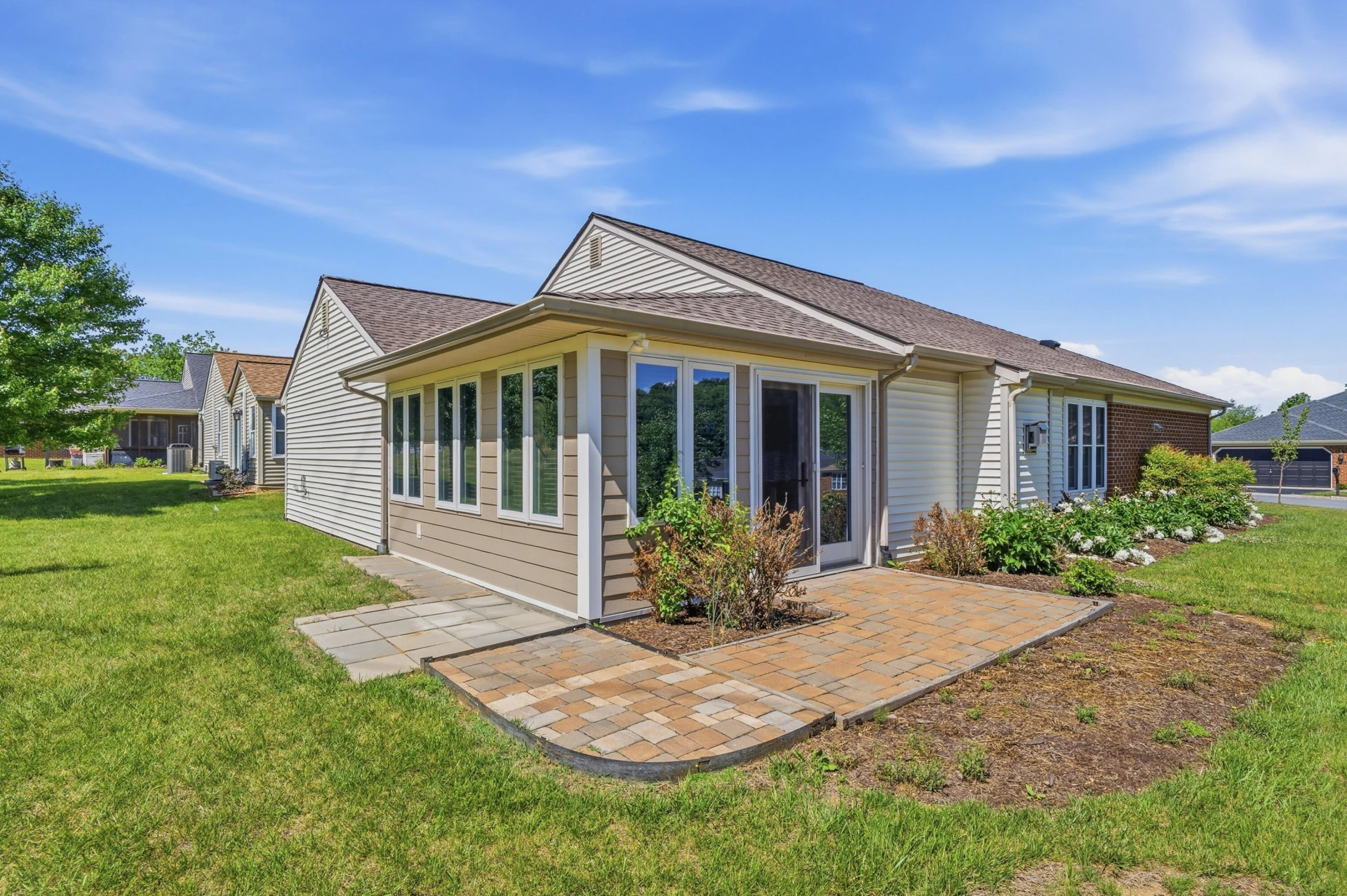 4530 Colonial Place DR - Photo 2