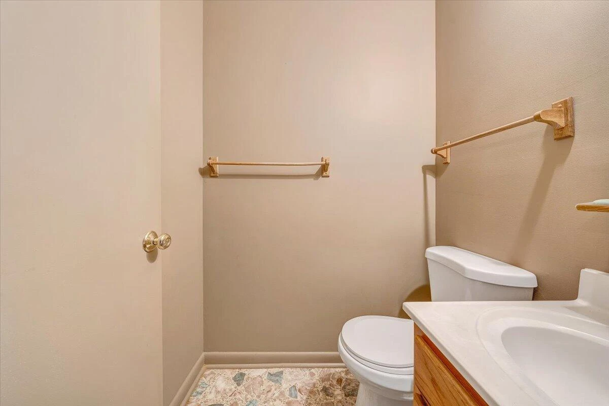 607 Loudon AVE - Photo 20