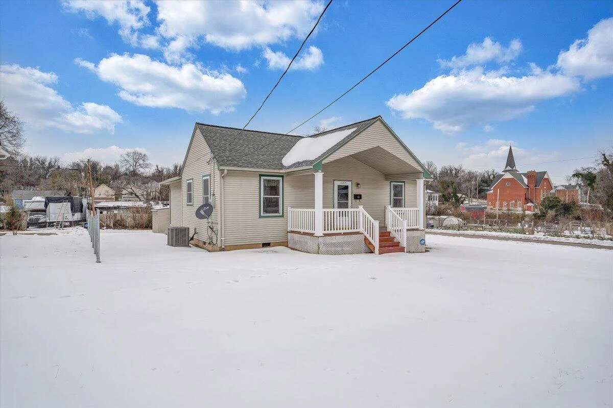 607 Loudon AVE - Photo 42