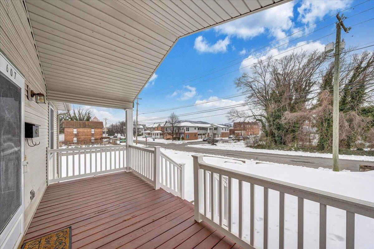 607 Loudon AVE - Photo 5
