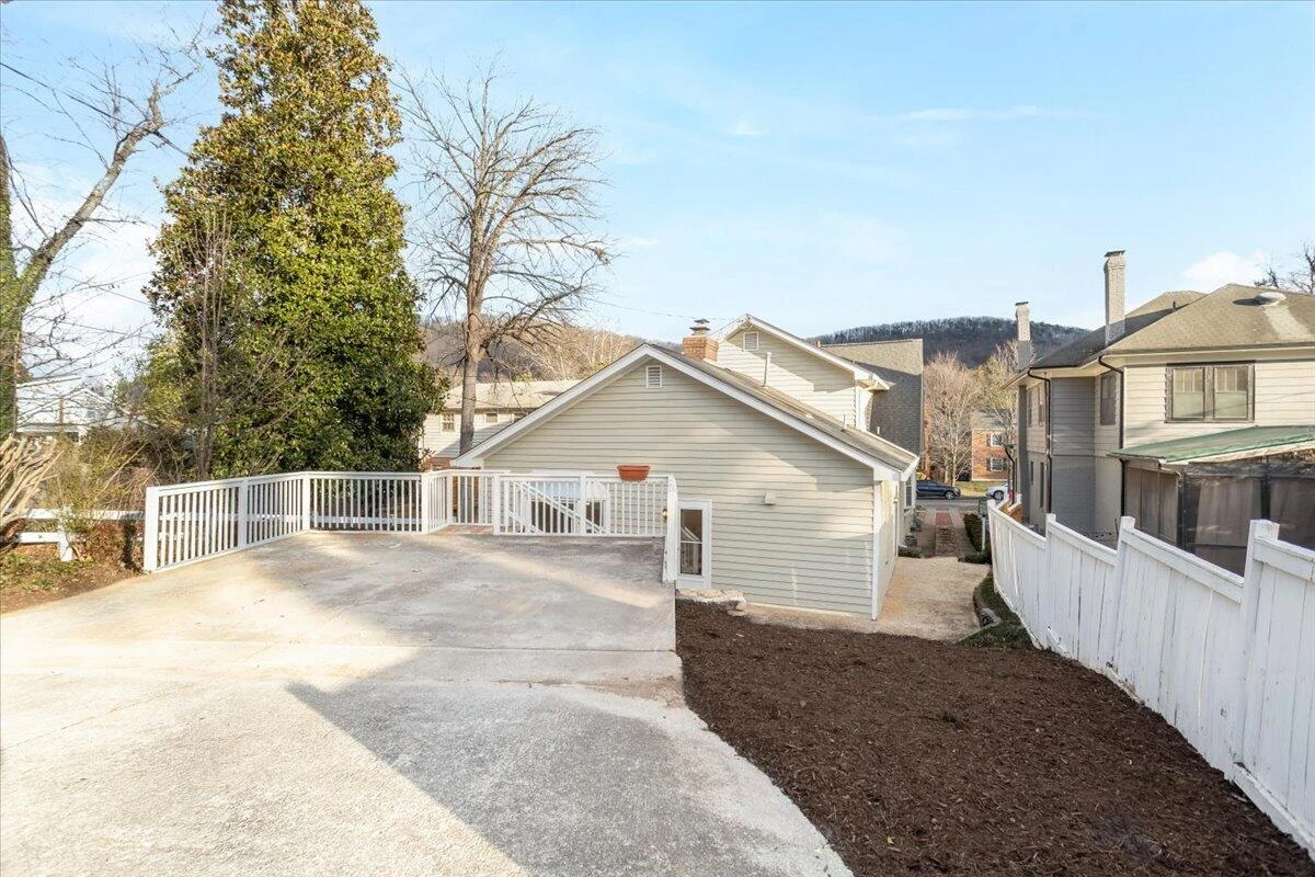 2509 Rosalind AVE - Photo 44