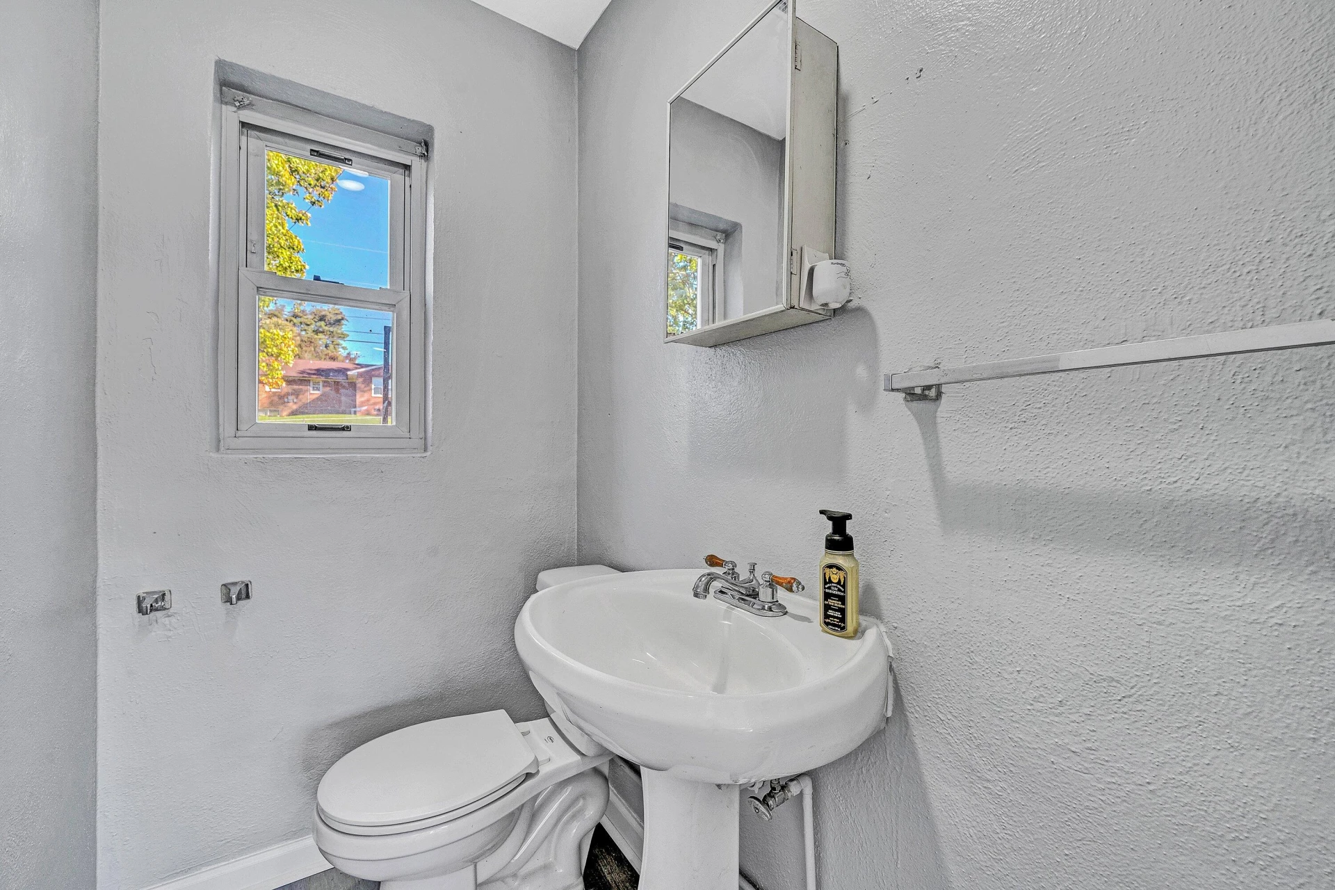 1633 Angus RD - Photo 17