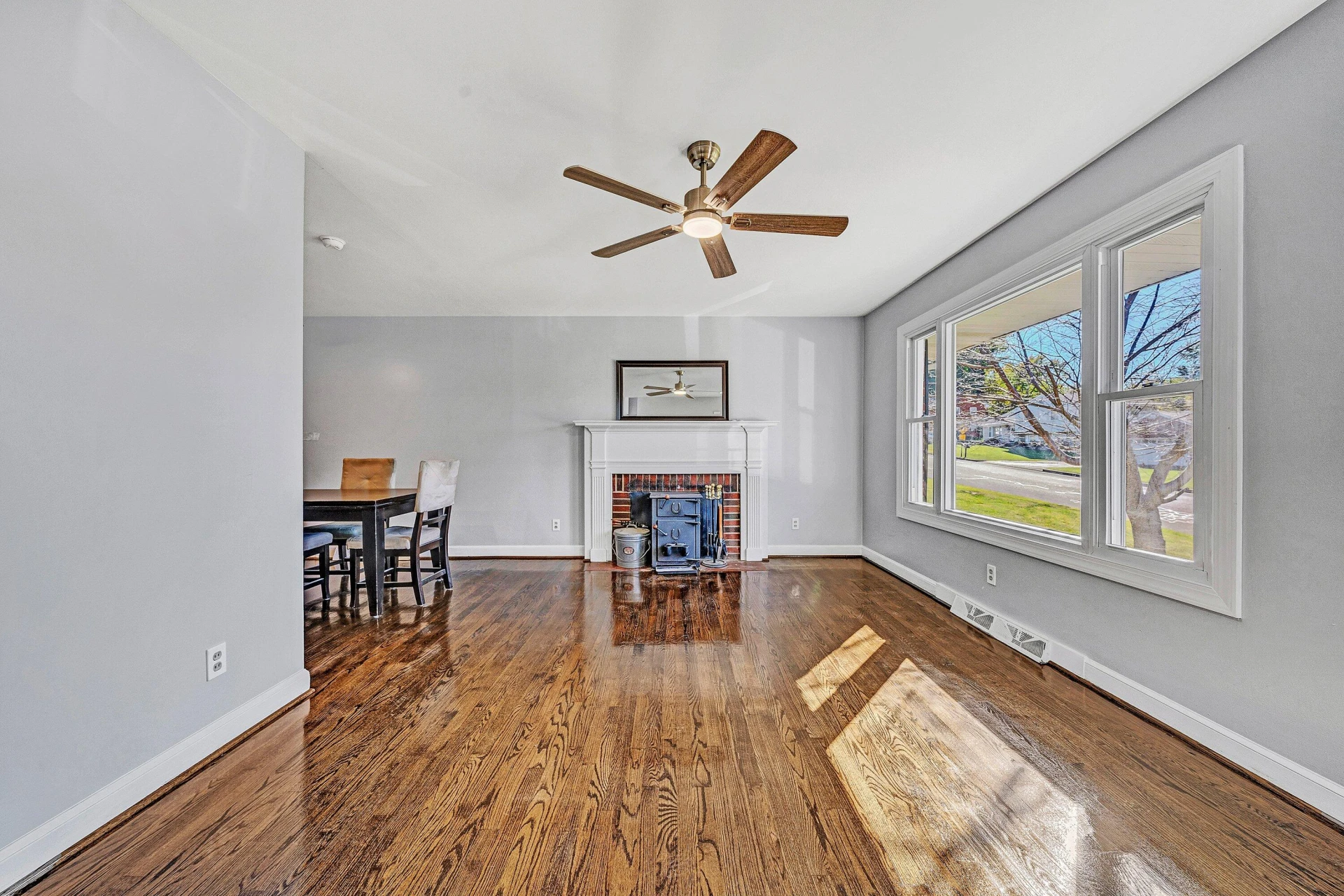 1633 Angus RD - Photo 3