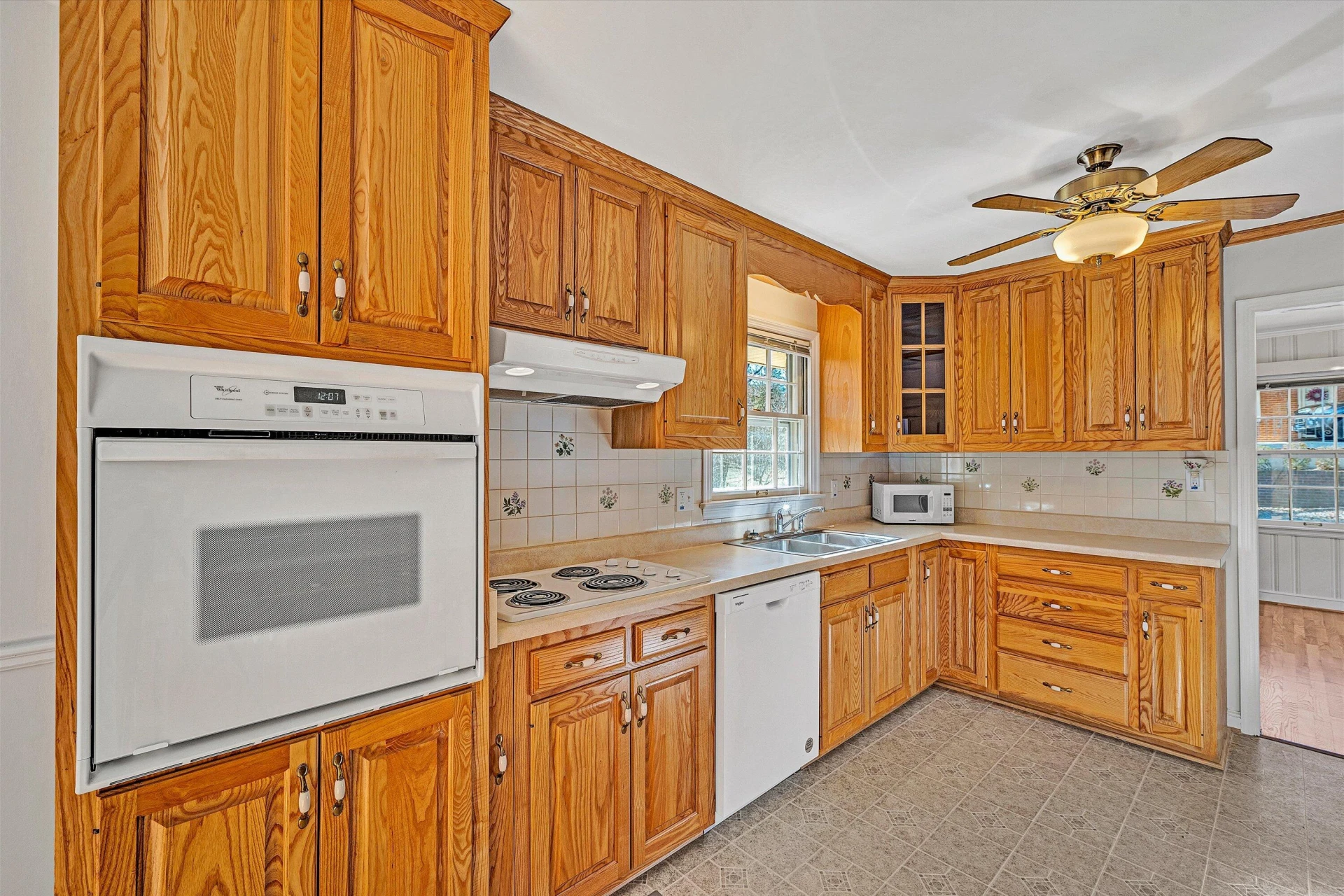 5216 Medmont CIR - Photo 13