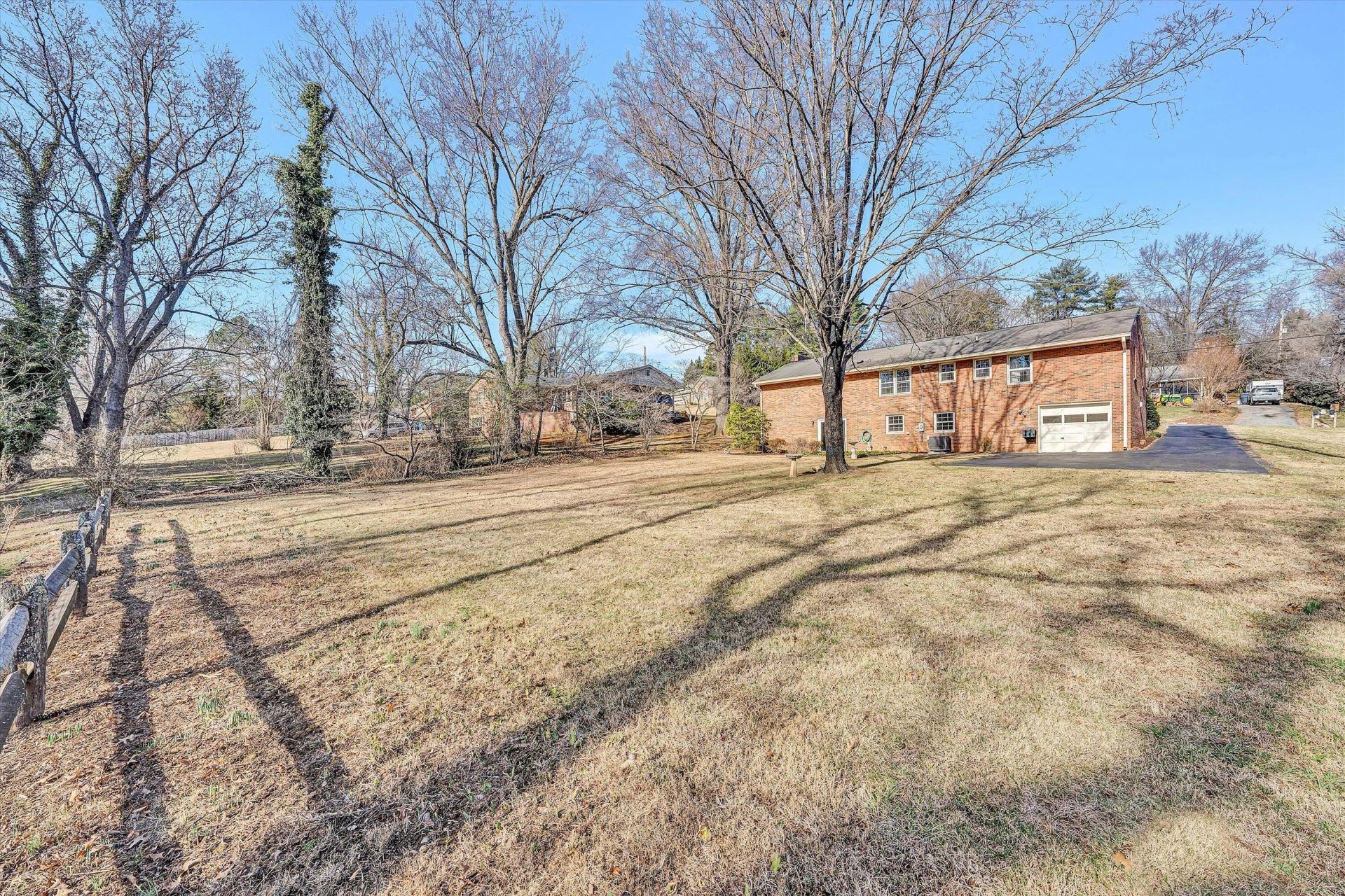 5216 Medmont CIR - Photo 36